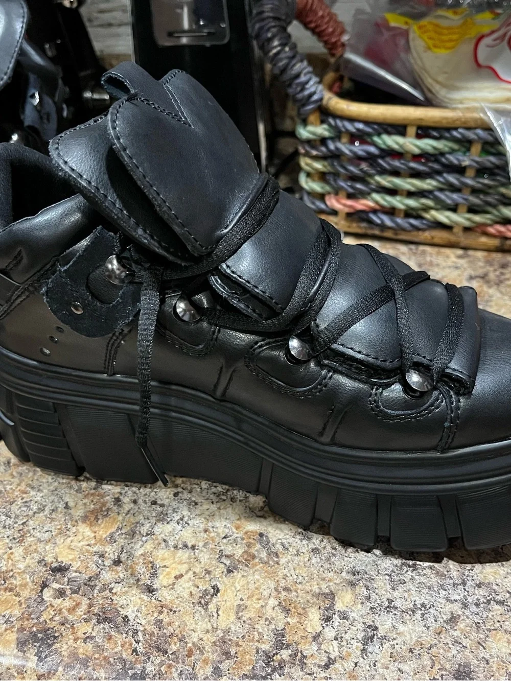 Steve Madden “Cyberpunk”Black Platform Lace-Up Boots